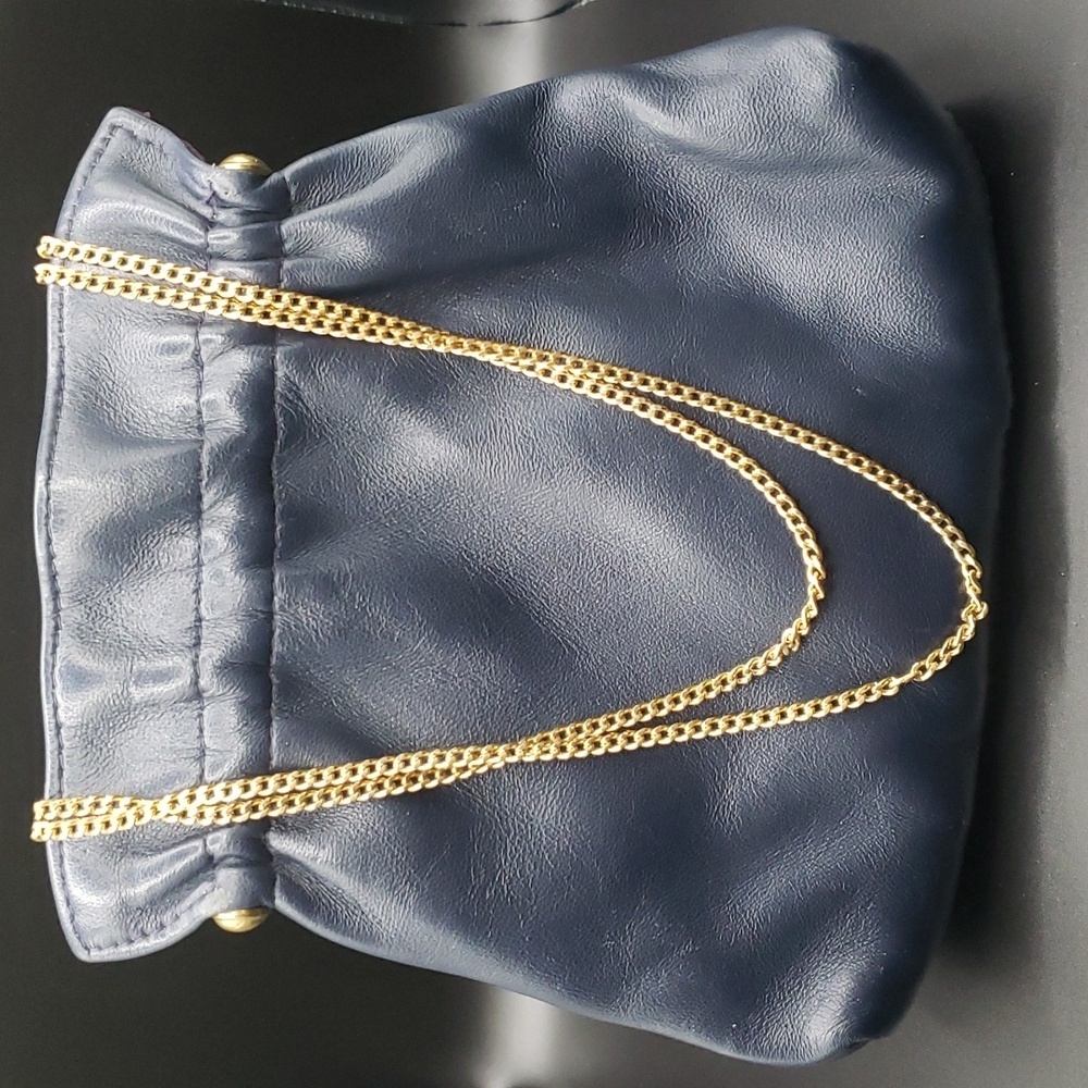 Vintage 1950s navy blue leather handbag